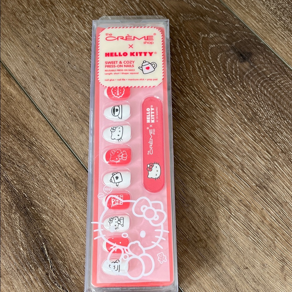 NIB!!Hello Kitty Sweet & Cozy Press-On Nails - Red and White